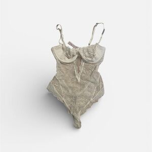 Victoria's Secret Lace underwire body suit teddy medium white